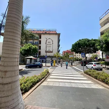 Flat Cristianos Square Guincho (Tenerife)